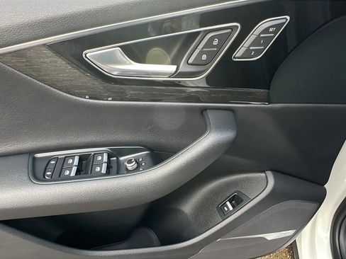 Used 2018 Audi Q7 3.0T Premium Plus w/ Premium Plus Package image 15