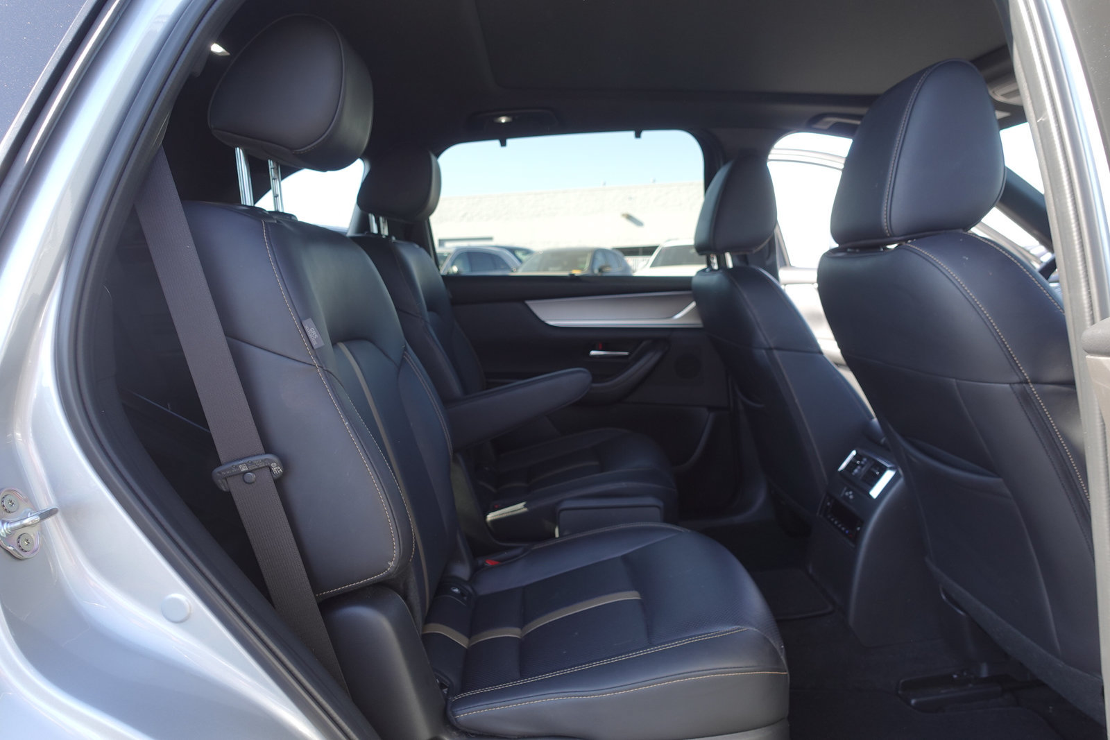Used 2024 MAZDA CX-90 Plug-In Hybrid w/ Premium Plus AWD/4WD image 16