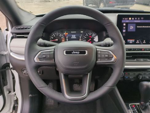 Certified 2024 Jeep Compass Limited image 22