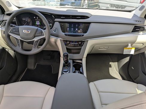 New 2025 Cadillac XT5 Premium Luxury w/ Technology Package image 18