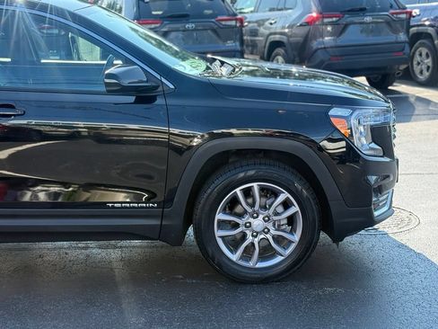 Used 2022 GMC Terrain SLT AWD/4WD image 10