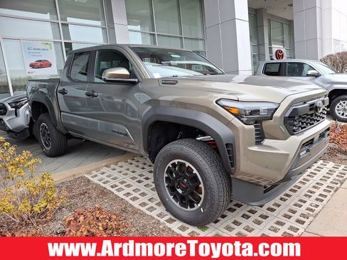 New 2026 Toyota Tacoma TRD Off-Road AWD/4WD image 1