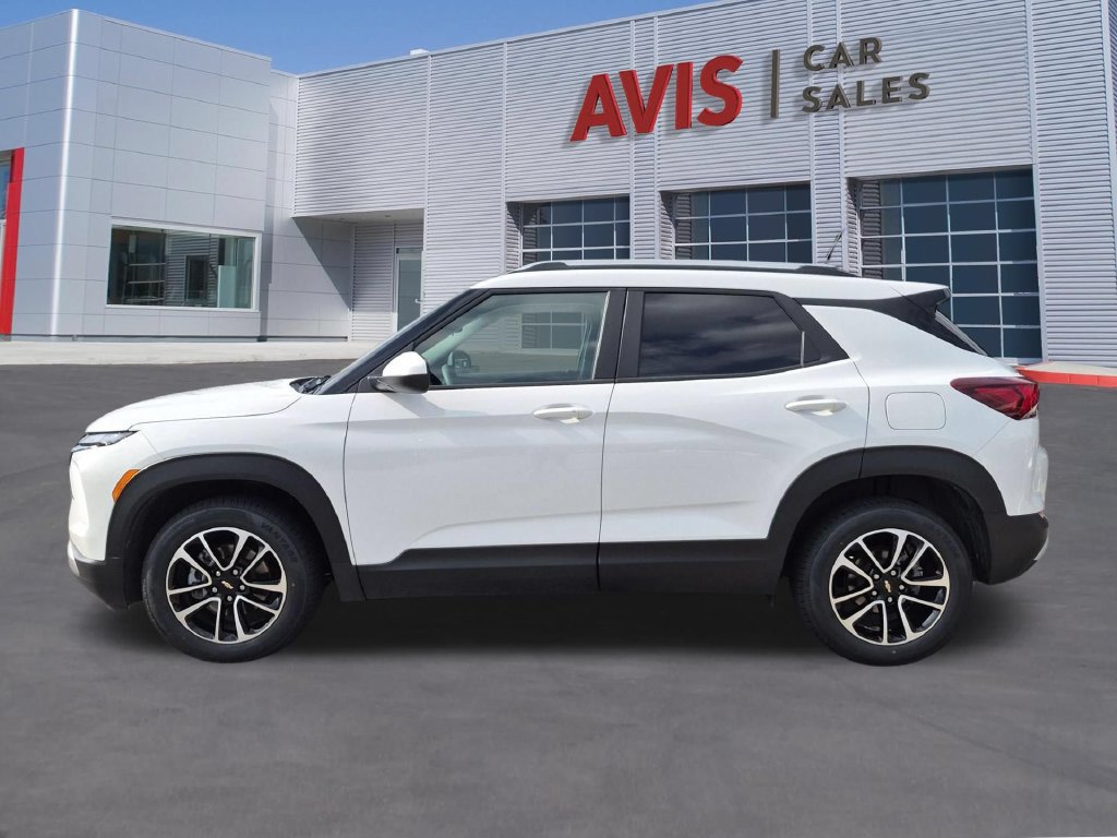 Used 2025 Chevrolet TrailBlazer LT AWD/4WD image 10