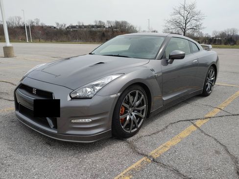 Used 2013 Nissan GT-R Premium AWD/4WD image 1