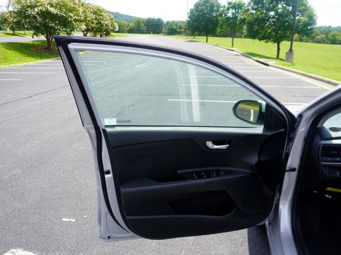 Used 2023 Kia Rio LX image 13