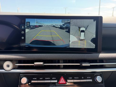Used 2025 Hyundai Tucson Limited FWD image 29