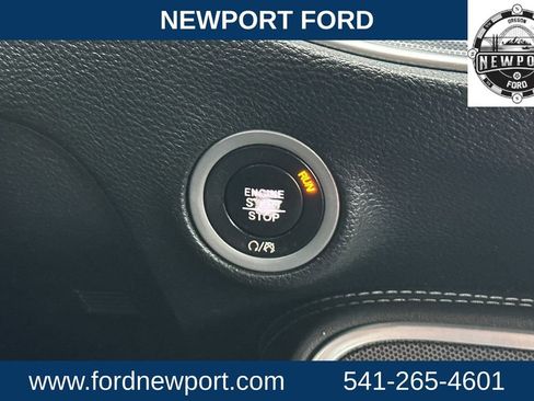 Used 2018 Dodge Challenger R/T Scat Pack w/ Leather Interior Group image 21