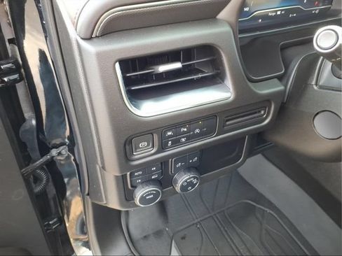Used 2023 Chevrolet Tahoe RST w/ Luxury Package AWD/4WD image 19