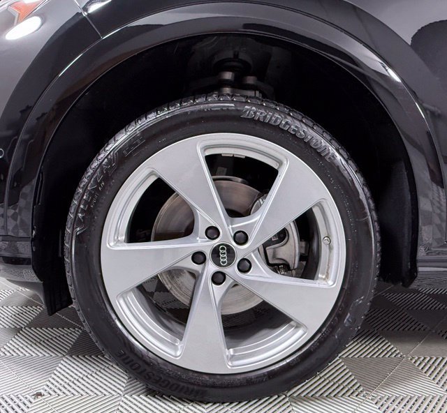 Certified 2025 Audi Q5 Premium w/ Premium Plus AWD/4WD image 10
