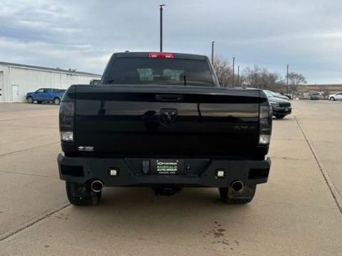 Used 2017 RAM 1500 Express w/ Black Ram 1500 Express Group image 5