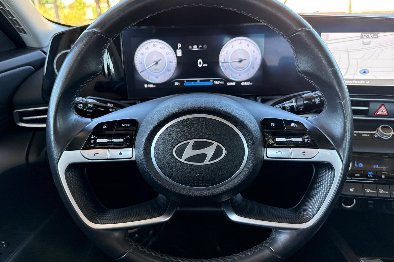 Used 2025 Hyundai Elantra SEL FWD image 33