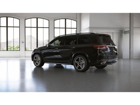 Used 2023 Mercedes-Benz GLS 580 4MATIC image 31