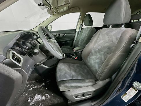 Used 2015 Nissan Rogue SV image 27
