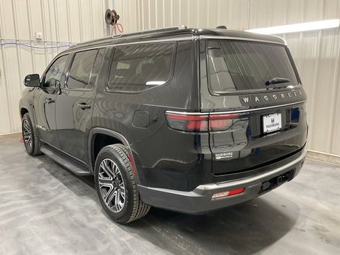 Used 2022 Jeep Wagoneer Series III image 23
