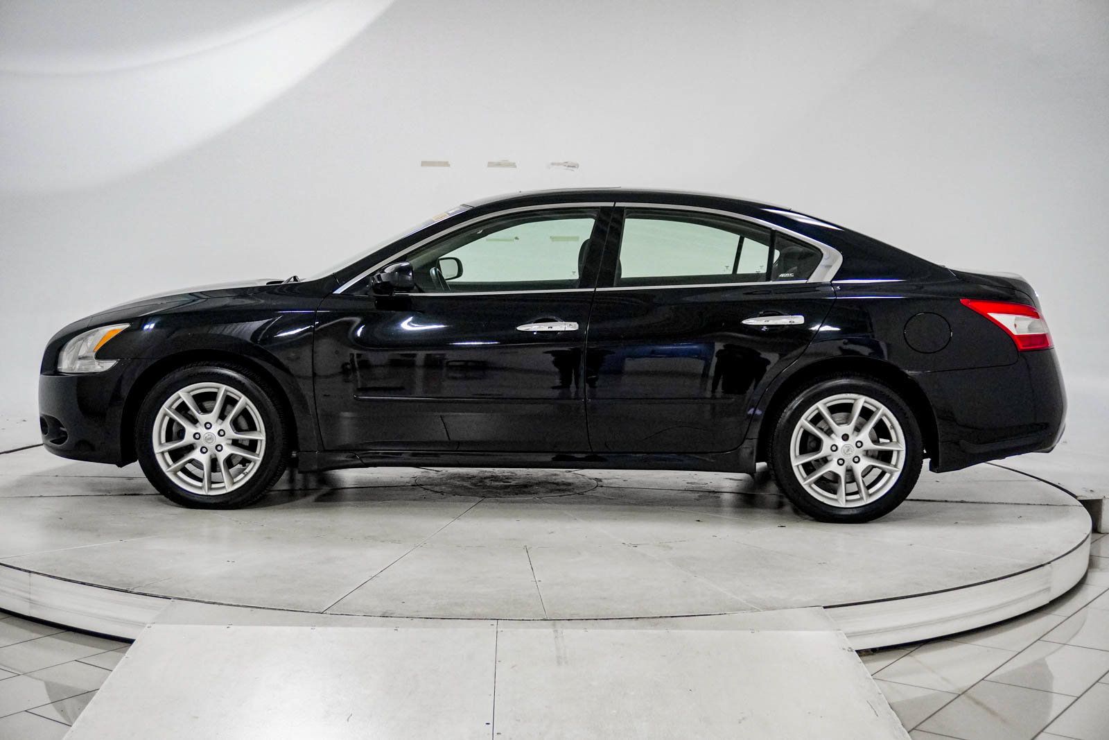 Used 2009 Nissan Maxima 3.5 S FWD image 5