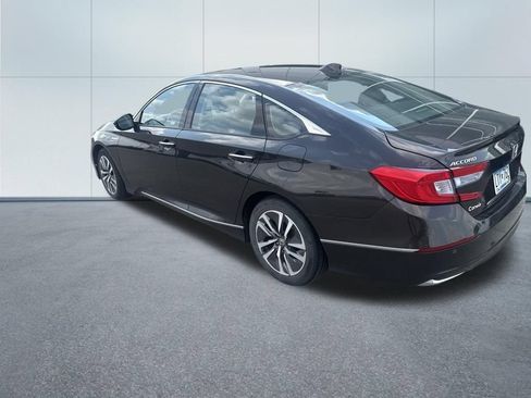 Used 2018 Honda Accord Touring image 6