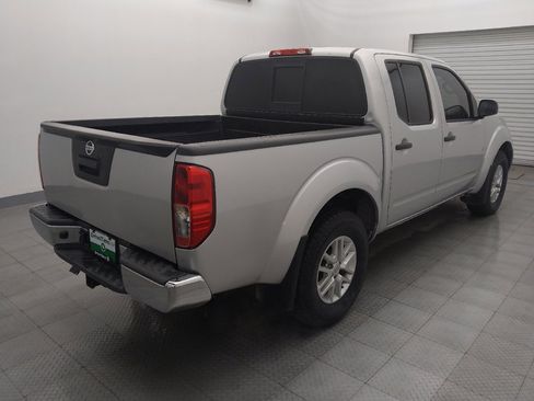 Used 2019 Nissan Frontier SV image 9