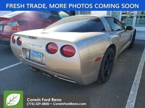 Used 2000 Chevrolet Corvette Coupe w/ Roof Pkg image 5