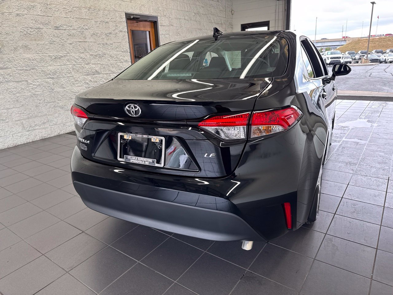 Used 2026 Toyota Corolla LE FWD image 7