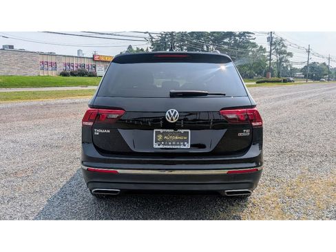 Used 2018 Volkswagen Tiguan SE w/ 3rd Row Seat Package image 6