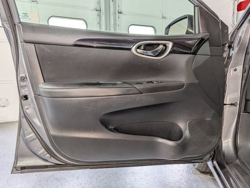 Used 2019 Nissan Sentra SV image 18