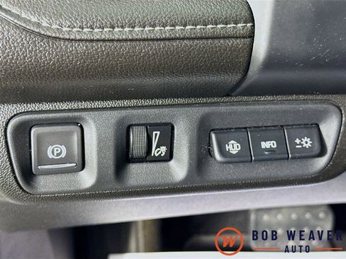 Used 2020 GMC Acadia SLT w/ Driver Alert Package II AWD/4WD image 10