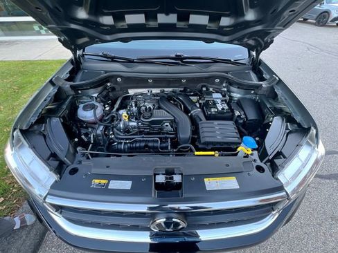 Used 2022 Toyota RAV4 XLE Premium image 24