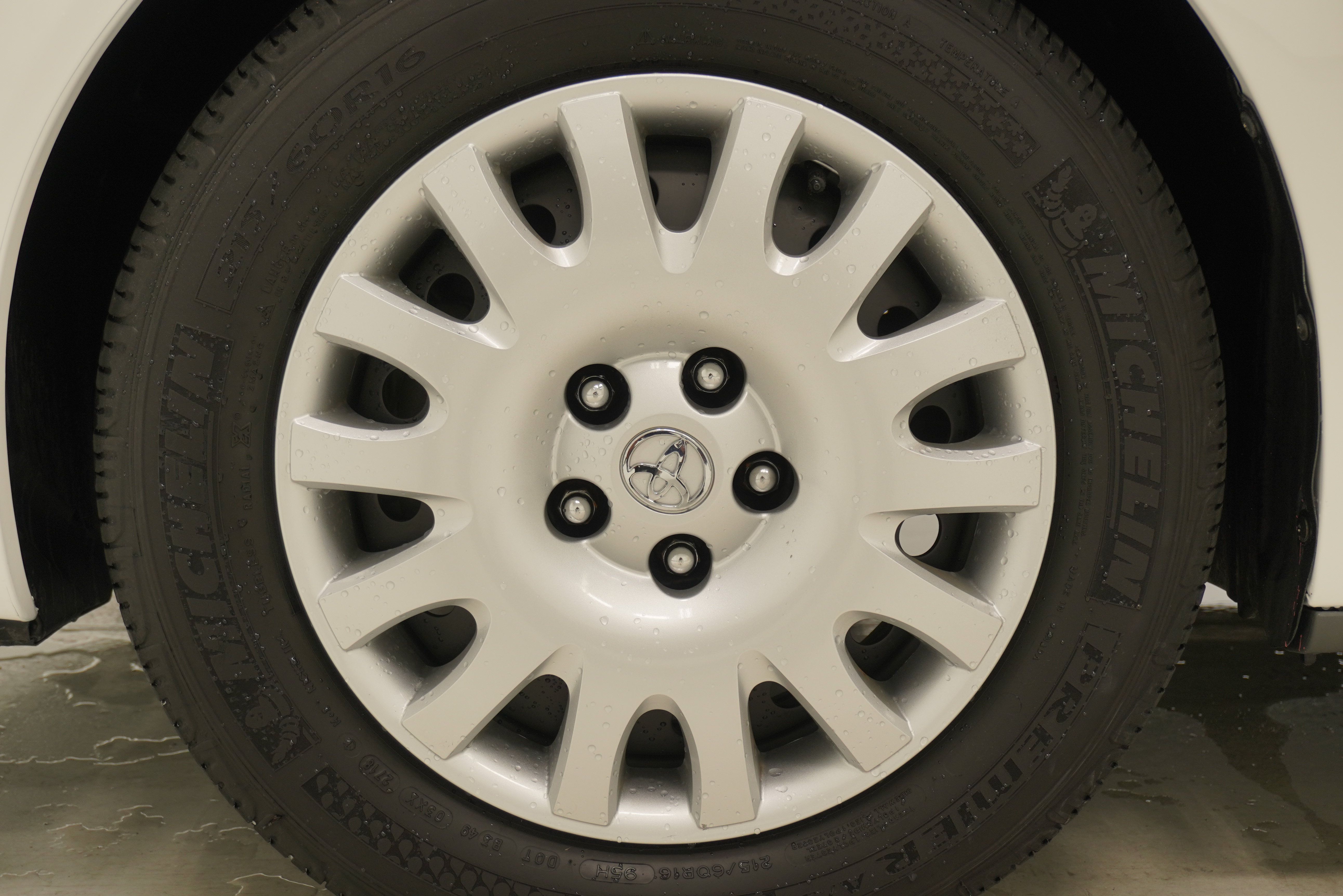 Used 2003 Toyota Camry XLE FWD image 21