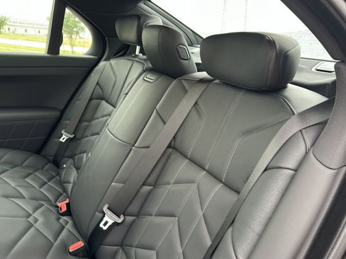 New 2026 BMW 740i RWD image 18