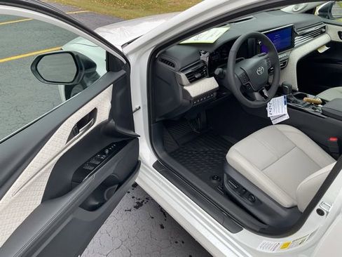 New 2026 Toyota Camry XLE image 9