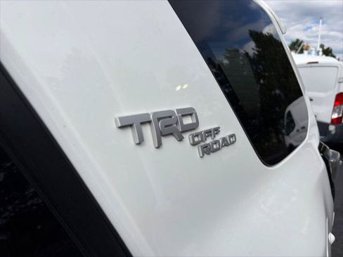 Certified 2024 Toyota 4Runner TRD Off-Road Premium AWD/4WD image 24