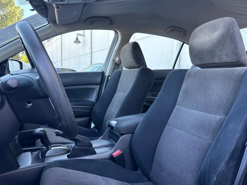 Used 2010 Honda Accord LX-P image 24