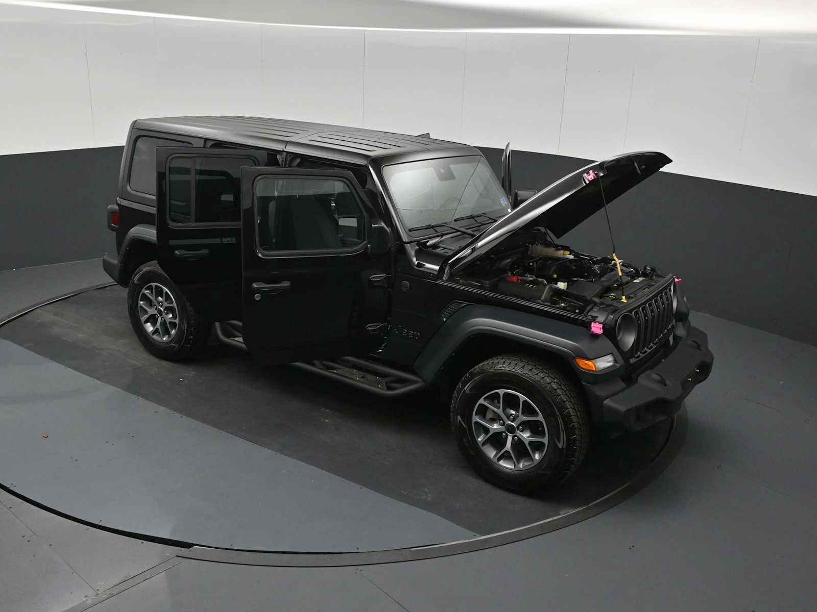 Used 2024 Jeep Wrangler Unlimited Sport AWD/4WD image 26