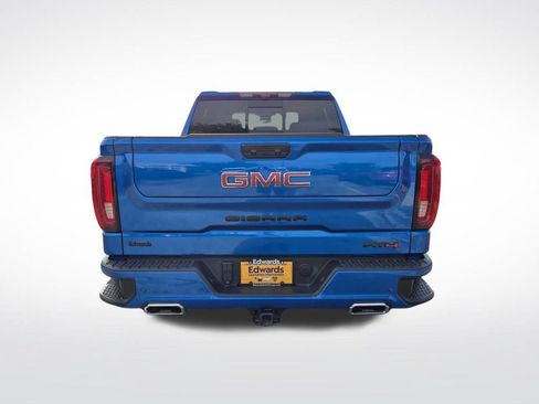 Used 2024 GMC Sierra 1500 AT4 w/ Technology Package AWD/4WD image 4