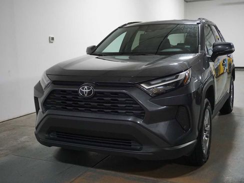 Used 2024 Toyota RAV4 XLE image 1