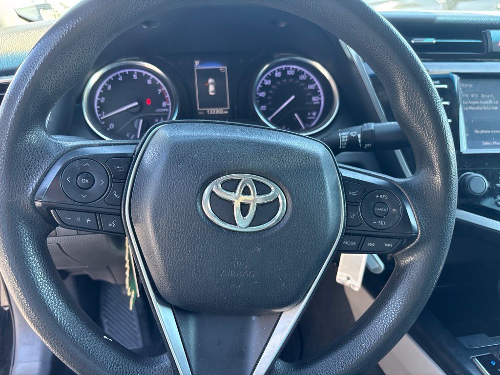Used 2018 Toyota Camry LE FWD image 18