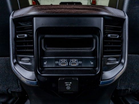 Used 2025 RAM 3500 Laramie AWD/4WD image 34
