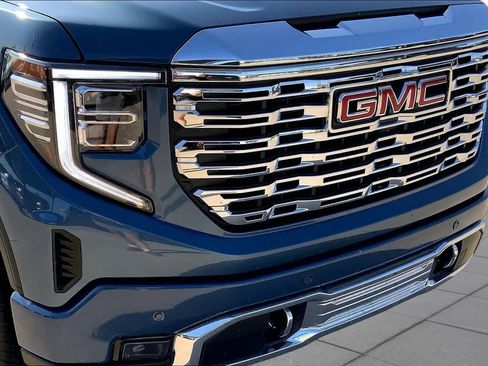 Used 2024 GMC Sierra 1500 Denali AWD/4WD image 29