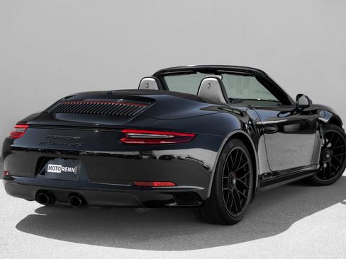 Used 2017 Porsche 911 Carrera GTS image 5