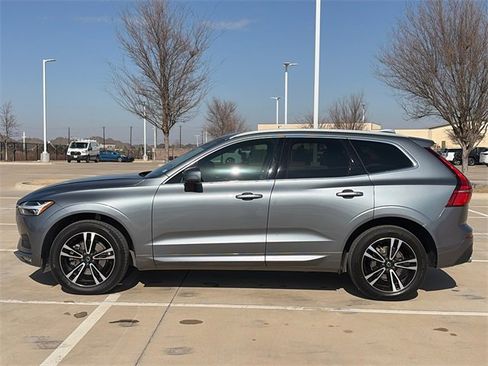 Used 2021 Volvo XC60 T5 Momentum w/ Protection Package Premier image 6