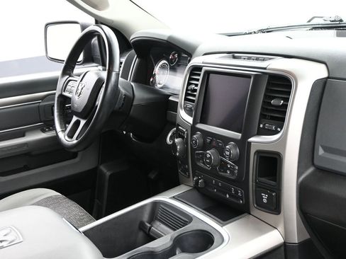Used 2018 RAM 1500 Big Horn image 32