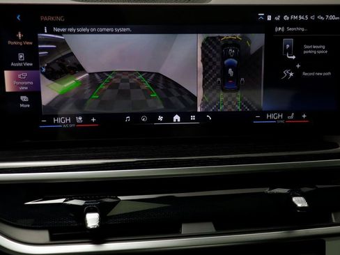 New 2026 BMW X6 xDrive40i w/ Climate Comfort Package image 11