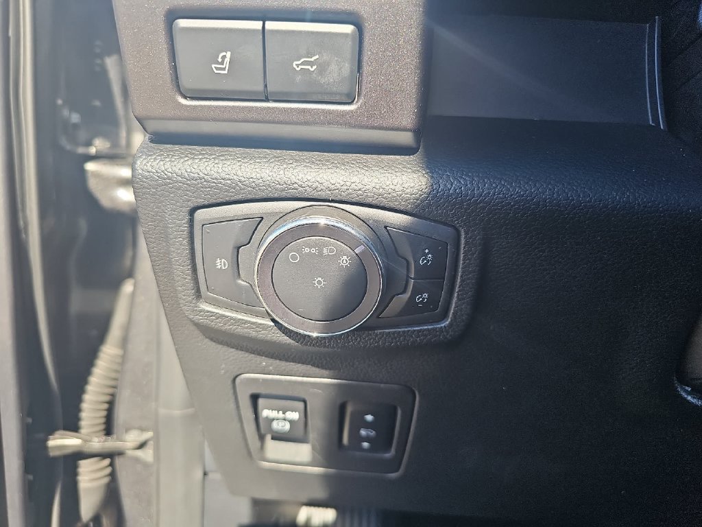 Used 2020 Ford Expedition Limited w/ Special Edition Package AWD/4WD image 28