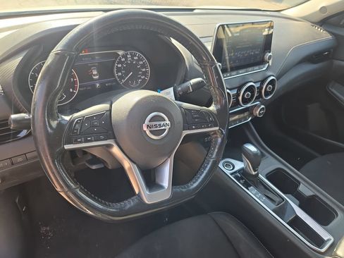 Used 2021 Nissan Sentra SV FWD image 11