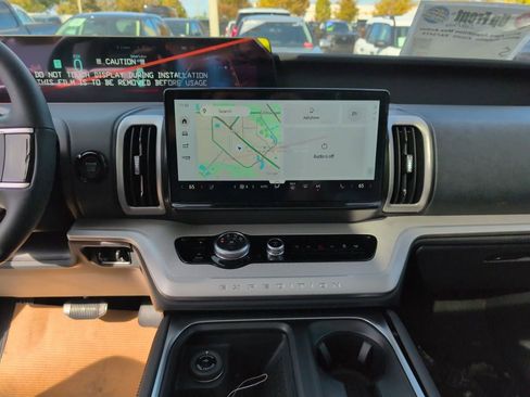 New 2025 Ford Expedition Max Active image 17