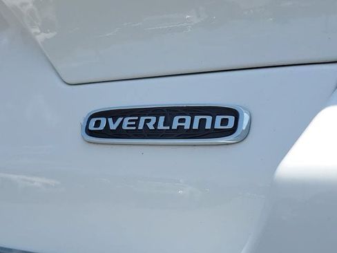 Certified 2023 Jeep Grand Cherokee Overland AWD/4WD image 9