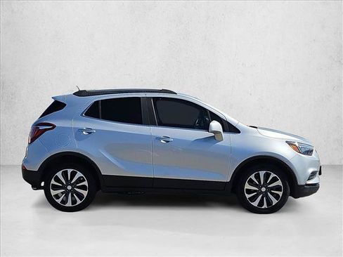 Used 2021 Buick Encore Preferred FWD image 4