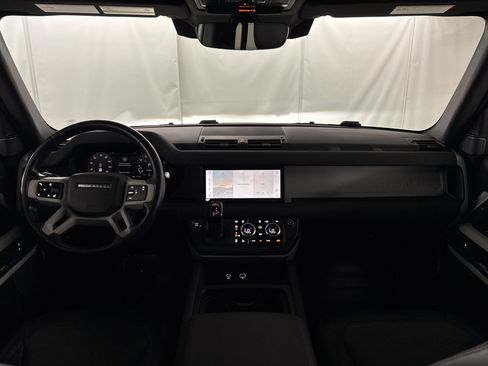 Used 2023 Land Rover Defender 110 X-Dynamic SE AWD/4WD image 16