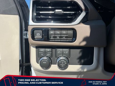 New 2026 GMC Yukon XL Denali w/ Sun & Power Step Package AWD/4WD image 25