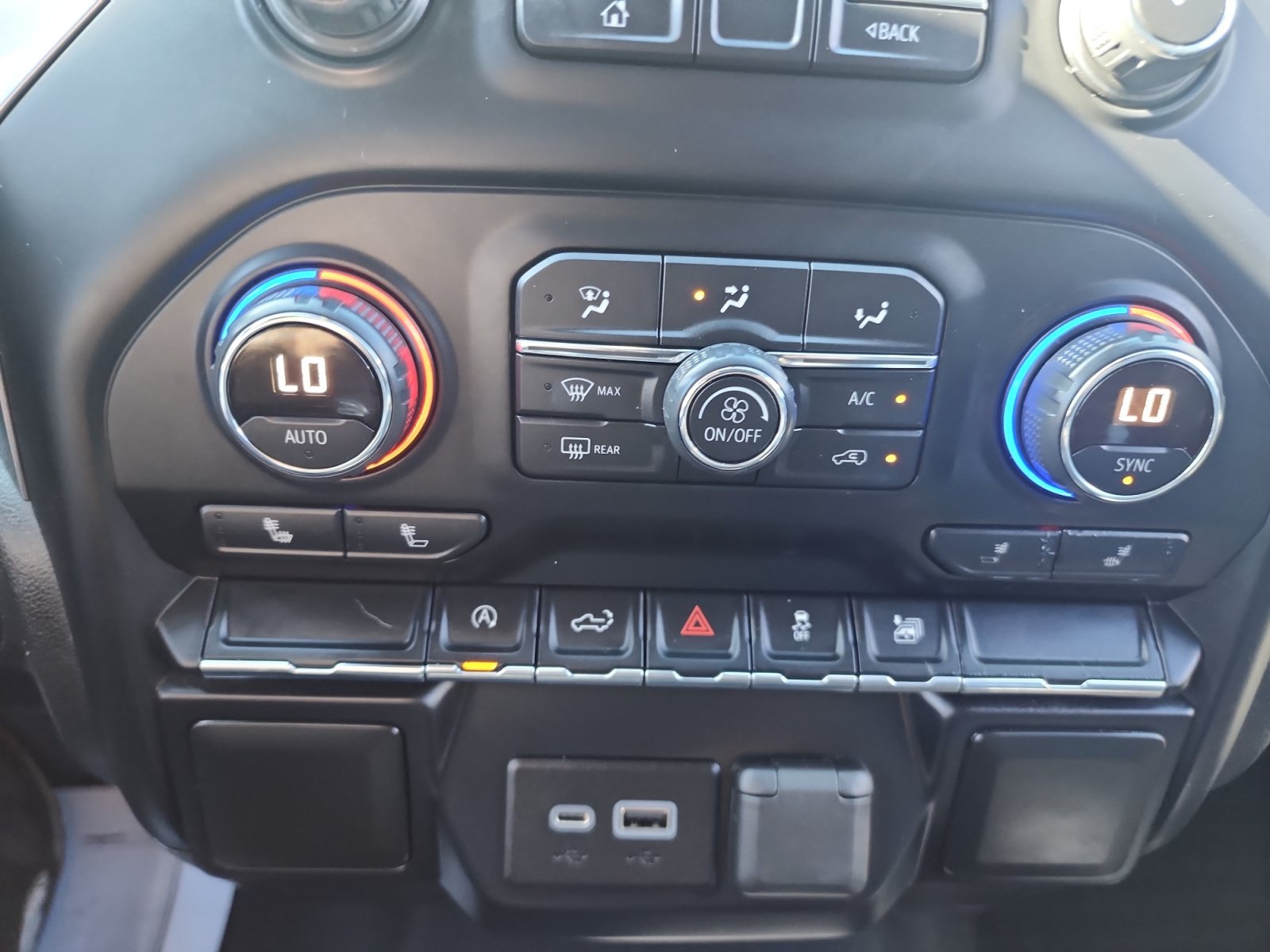 Used 2020 Chevrolet Silverado 1500 RST w/ All-Star Edition RWD image 23